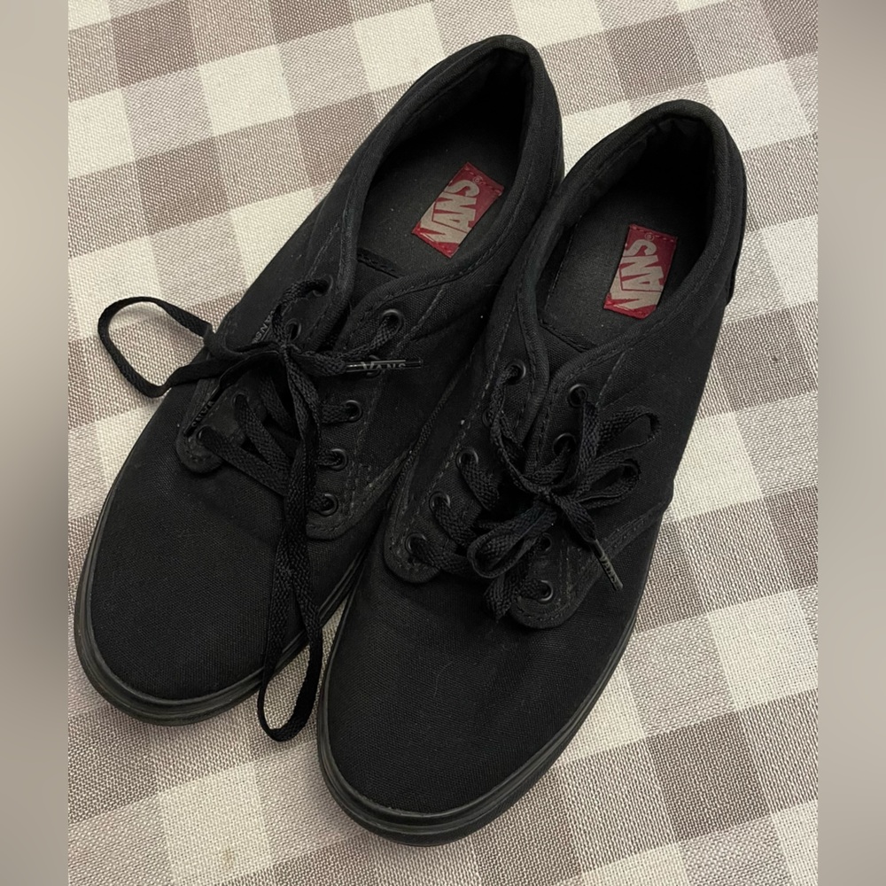 Black vans - Picture 2 of 5